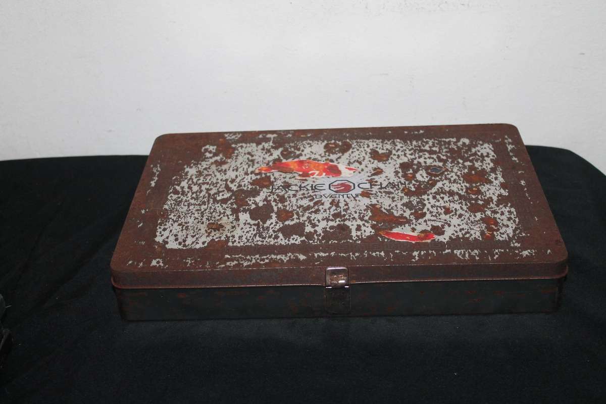 9 Jackie Chan Comics in Metal Box