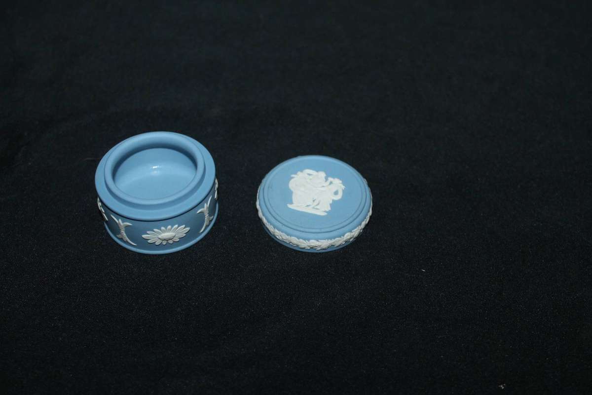 Wedgwood Pill Box