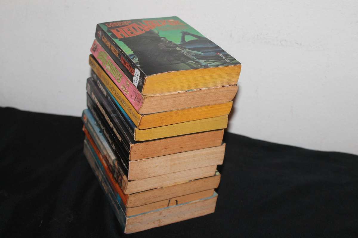 10 Assorted Sci-Fi Books Lot 2