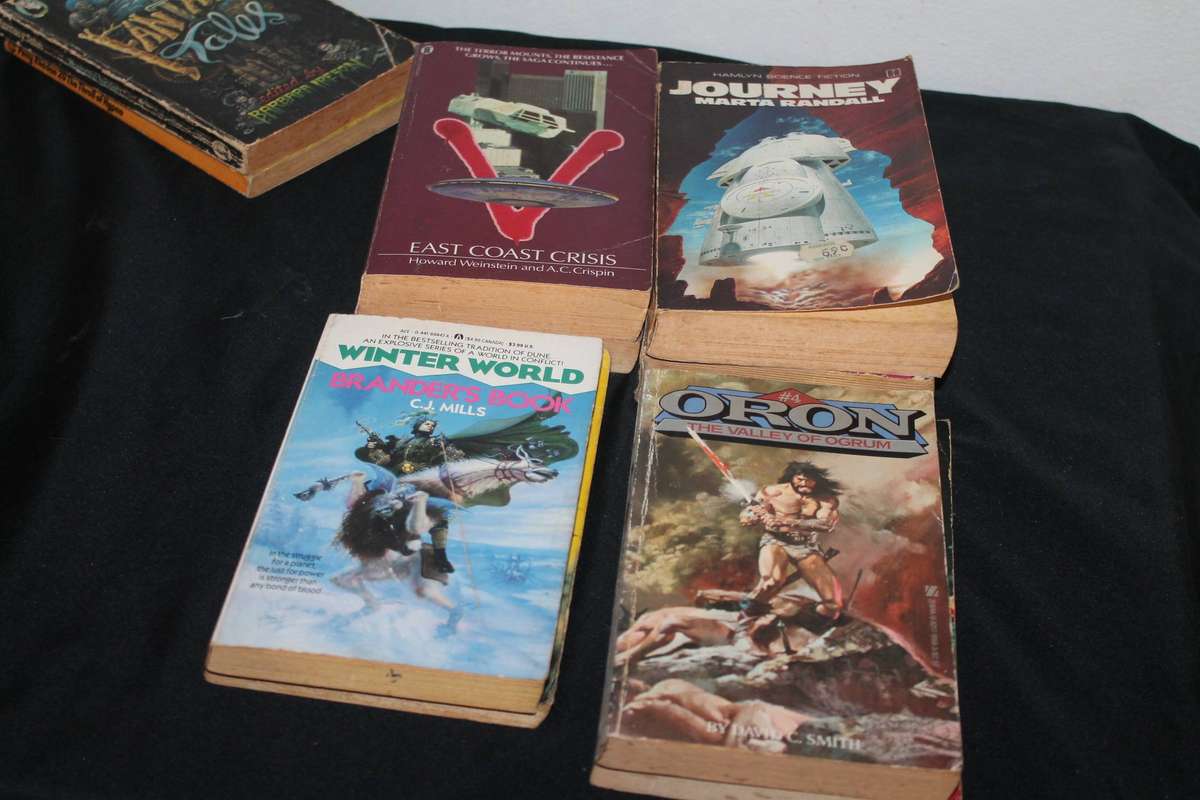 10 Assorted Sci-Fi Books Lot 4