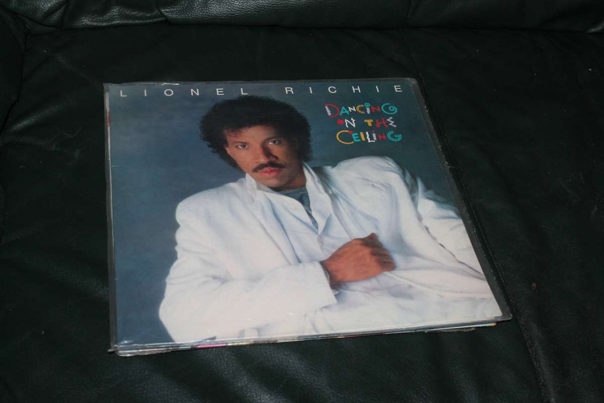 Lionel Richie Dancing on the Ceiling