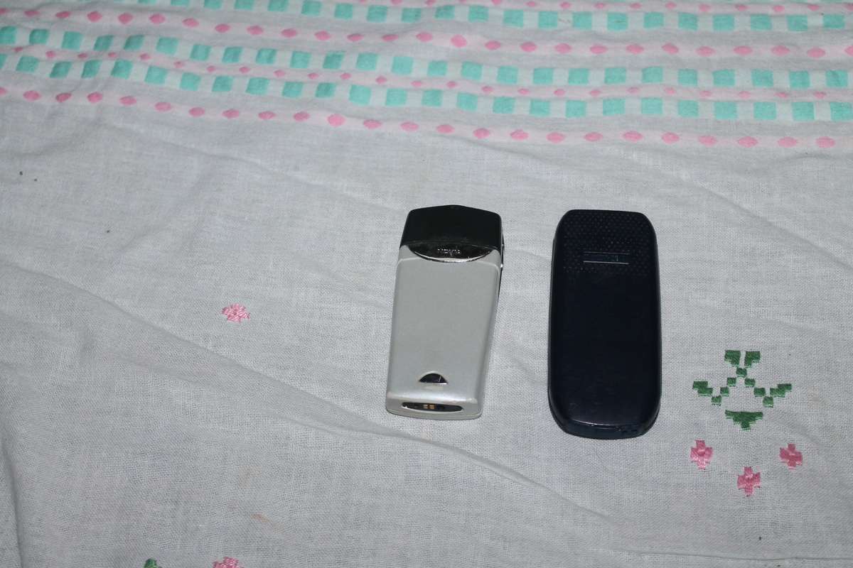 2 Nokia Cell Phones Spares