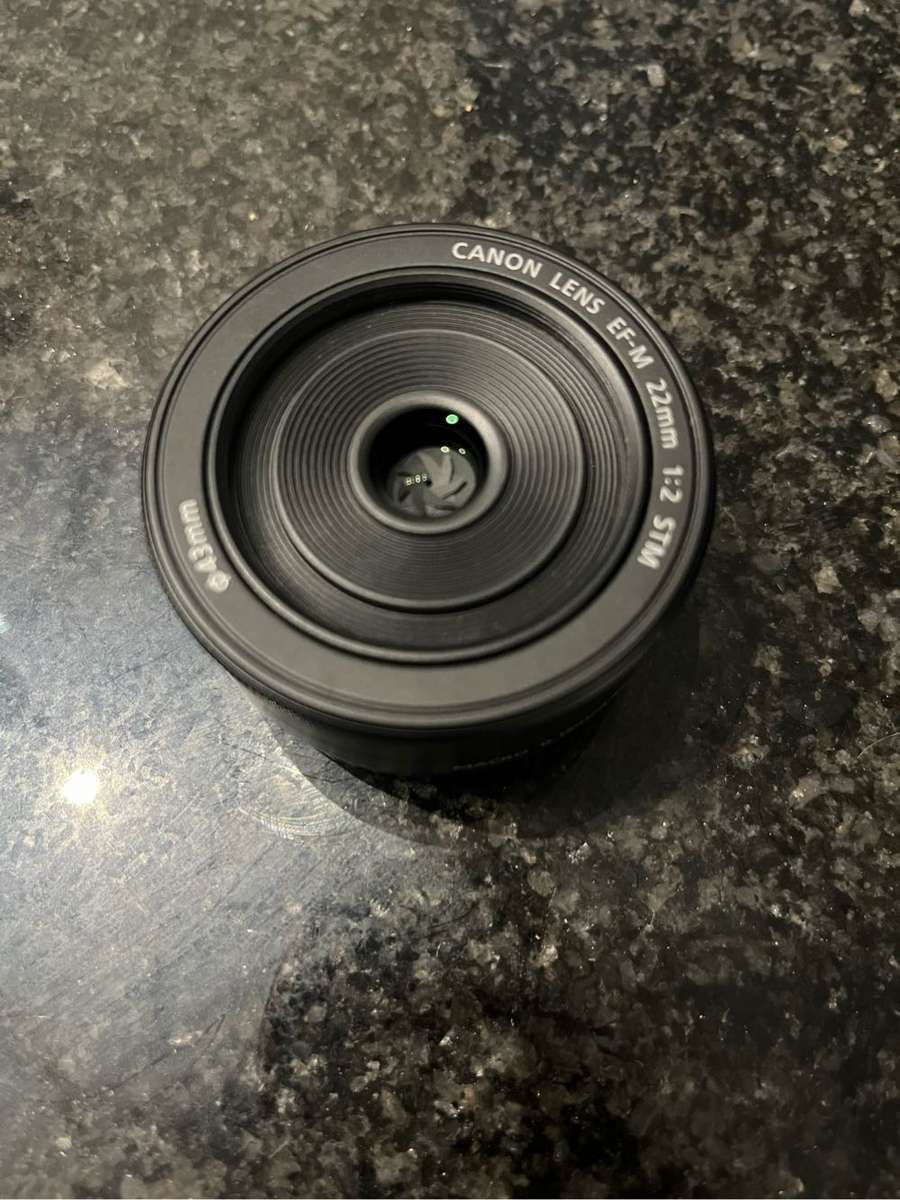CANON 22mm f/2 EF-M STM Prime lens