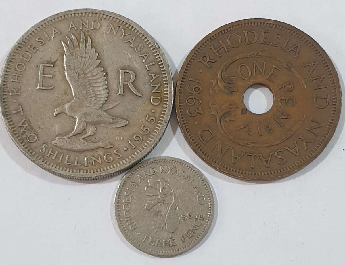 Mini Collection - Rhodesia and Nyasaland , Queen Elizabeth II coins  @@ R1 No reserve