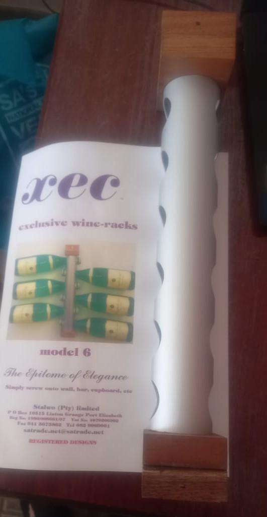 6 Bottle Wall Mount Wine Rack