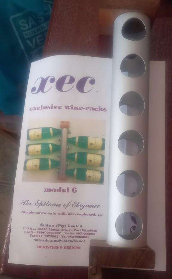 6 Bottle Wall Mount Wine Rack