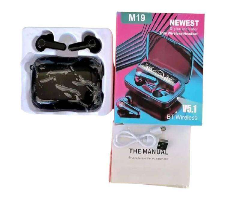M19 TWS Earbuds, Noise Cancelling, Voice Control, Built-in Microphone, Wireless.
