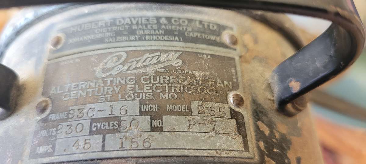 Vintage Century oscillating desk fan model 265 - sadly for parts only