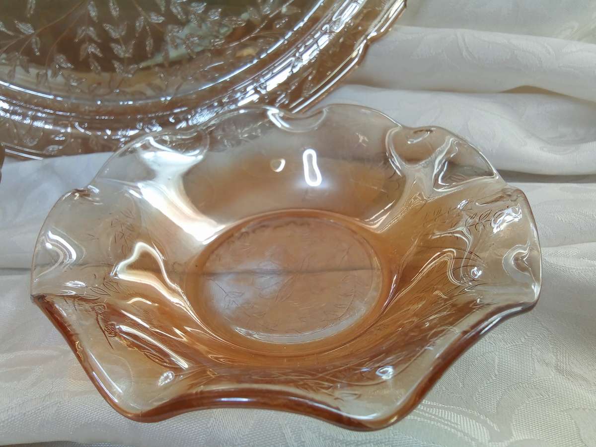 Three pieces of vintage carnival glass