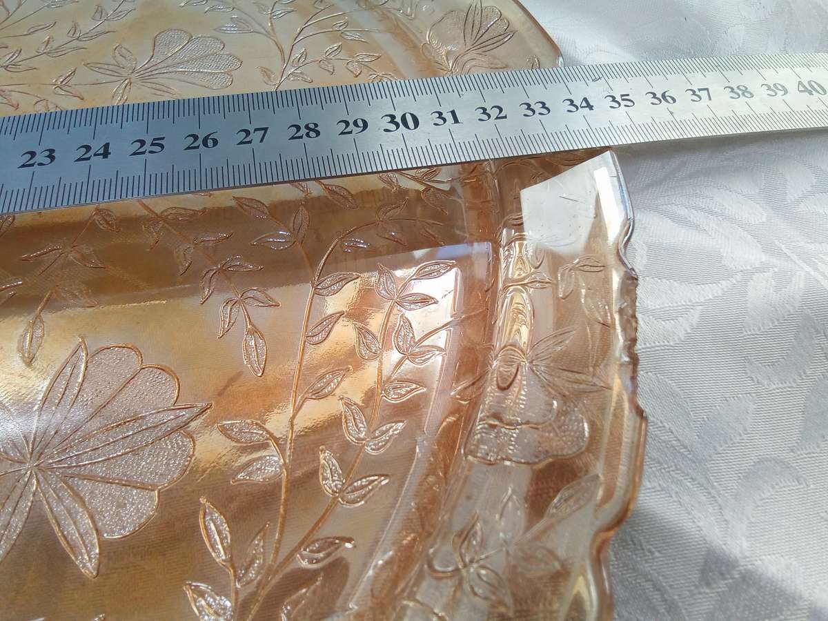 Three pieces of vintage carnival glass