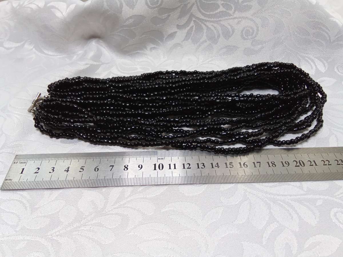 Beautiful Vintage black glass seed bead necklace