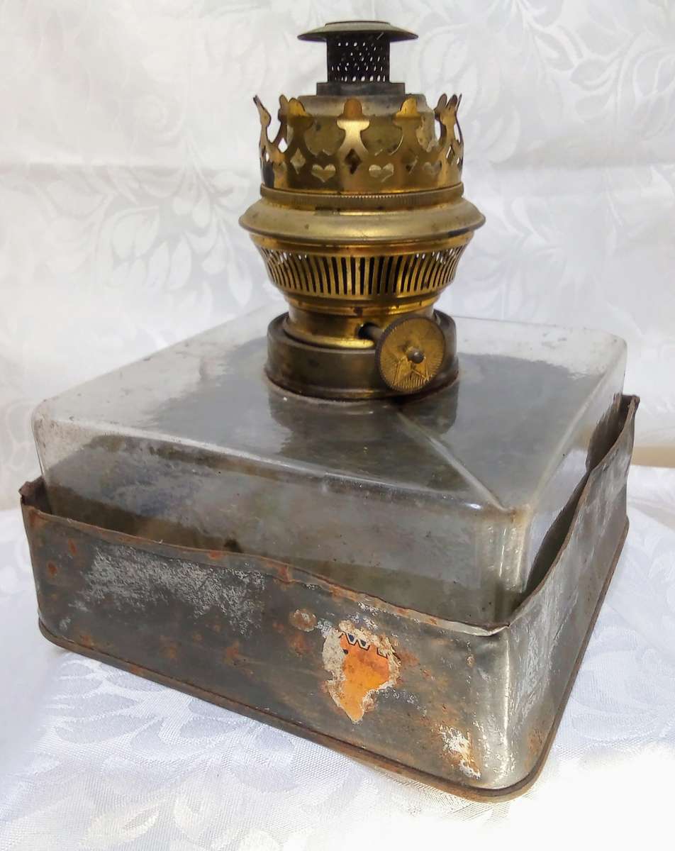 Rare vintage square oil lamp base (That broke my heart)