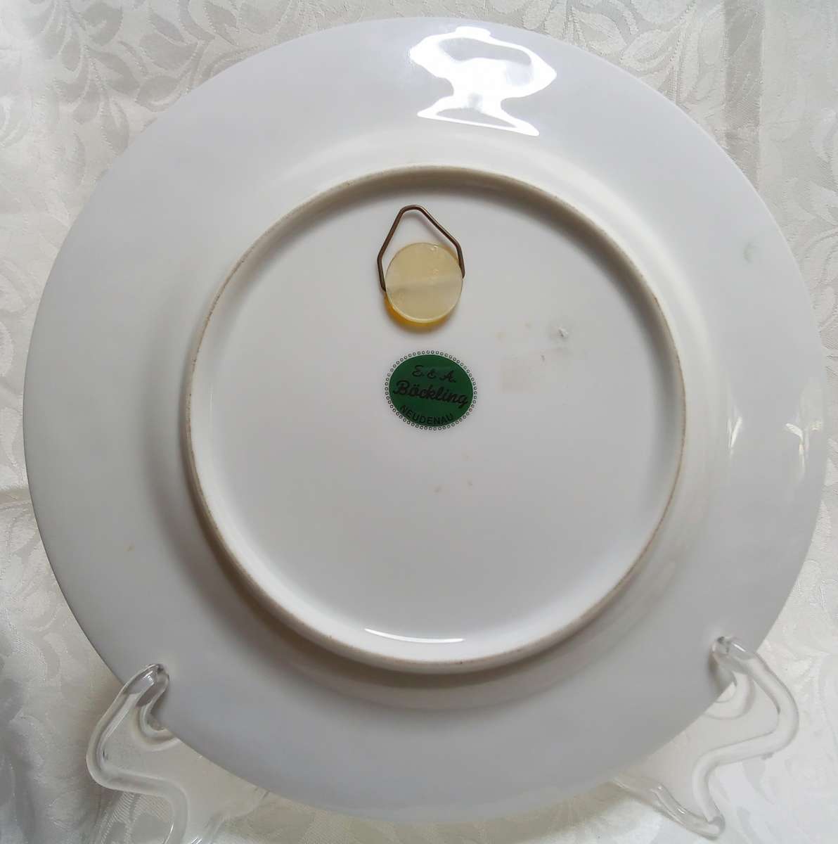 Gorgeous E&A Böckling Neudenau hand painted wall plate with lovely embossed edge