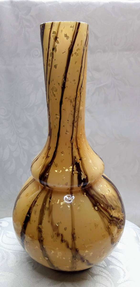 Stunning Murrhina Aventurine Antique Spangle art glass Gourd vase