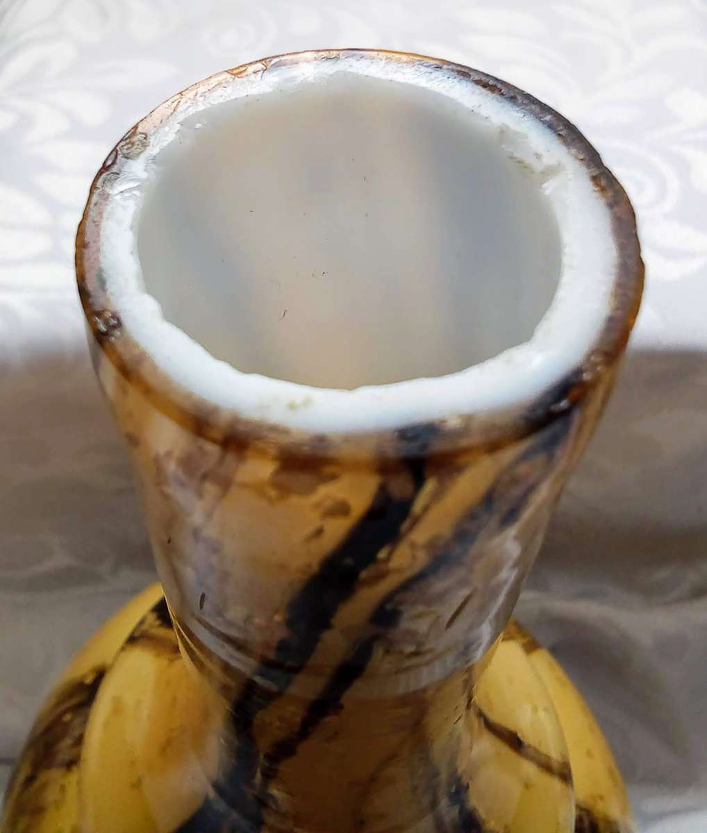 Stunning Murrhina Aventurine Antique Spangle art glass Gourd vase