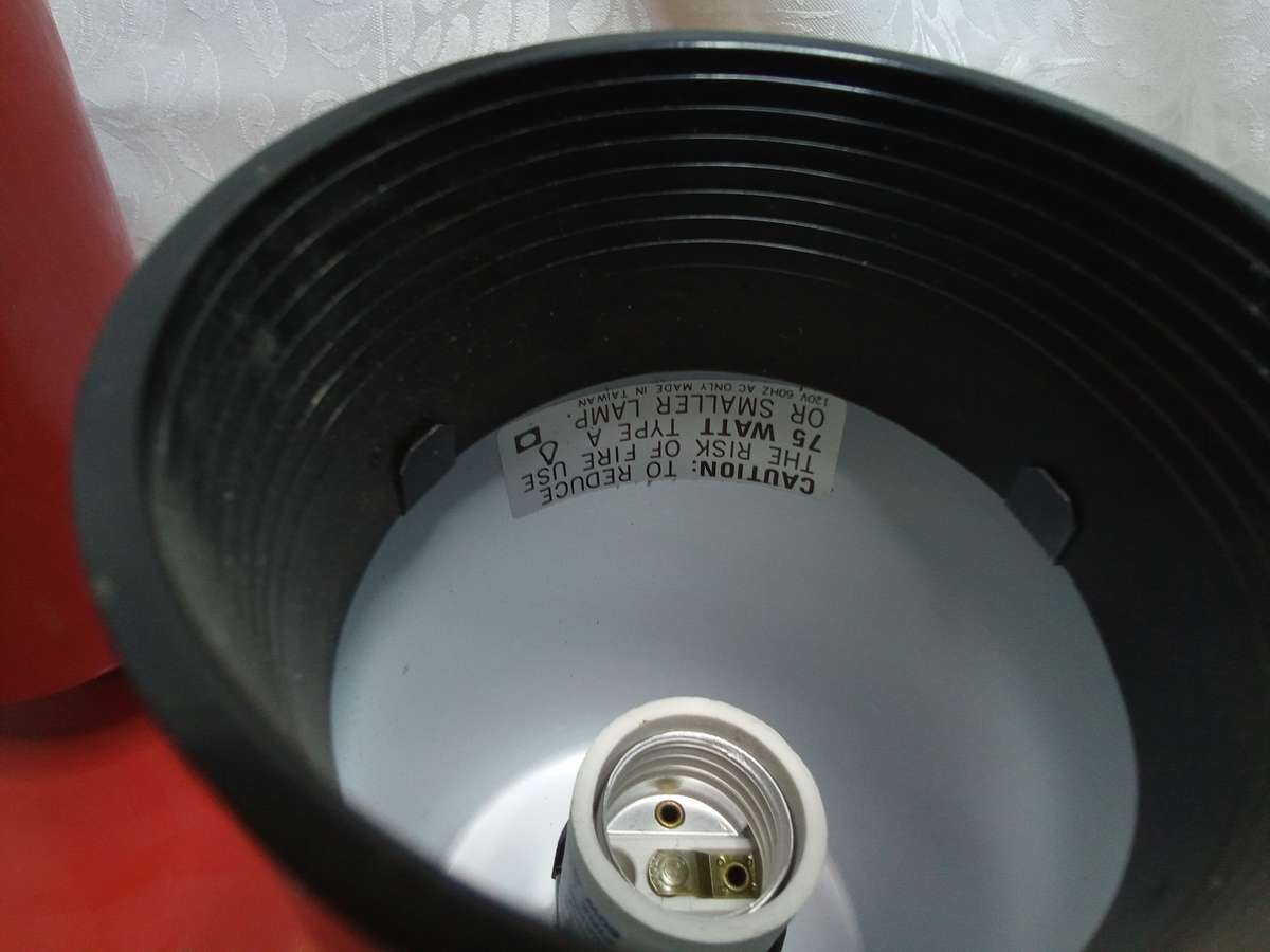 Back to the 80's!! Stunning (almost) vintage light fitting