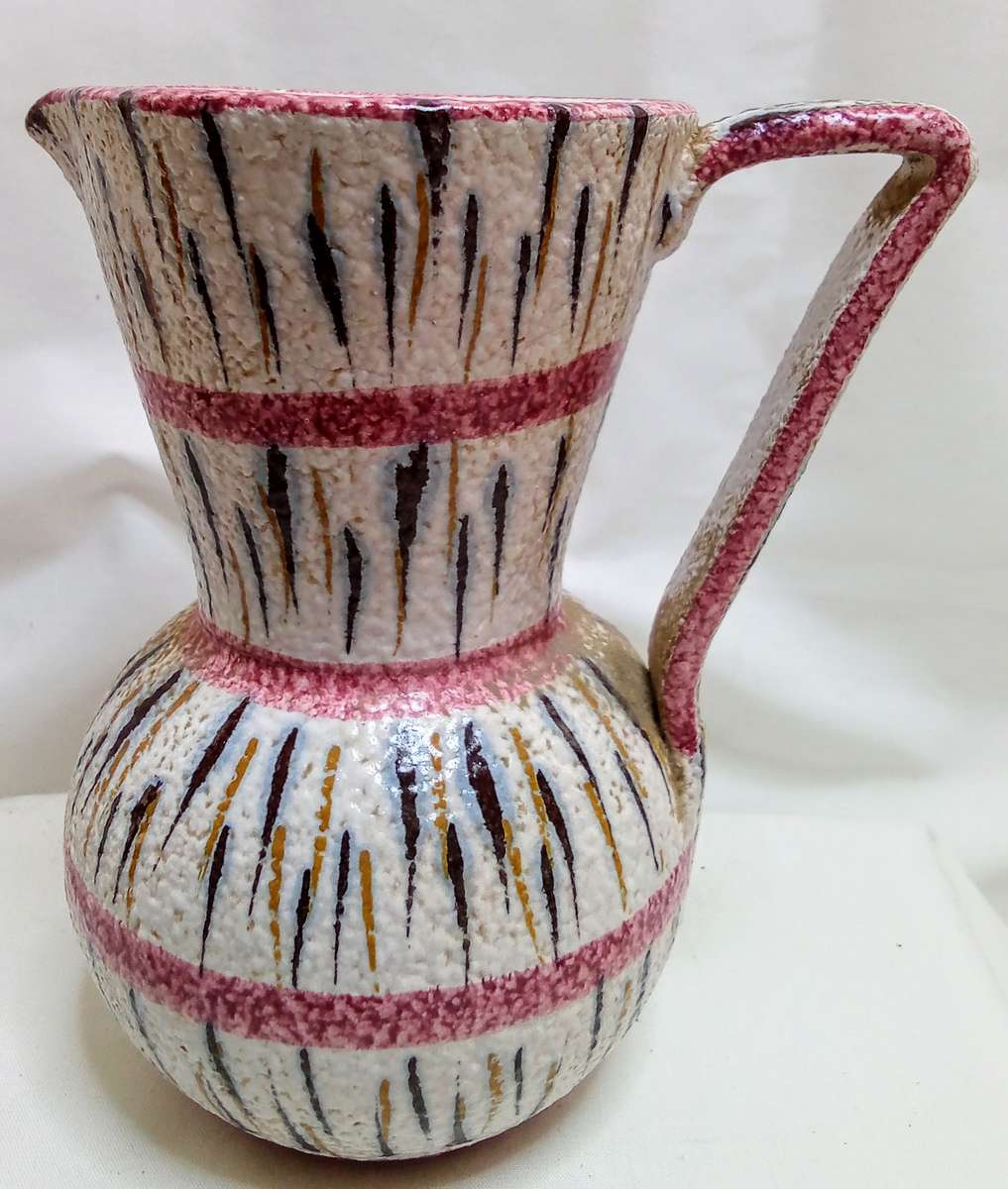 Charming vintage Italian pottery vase/jug