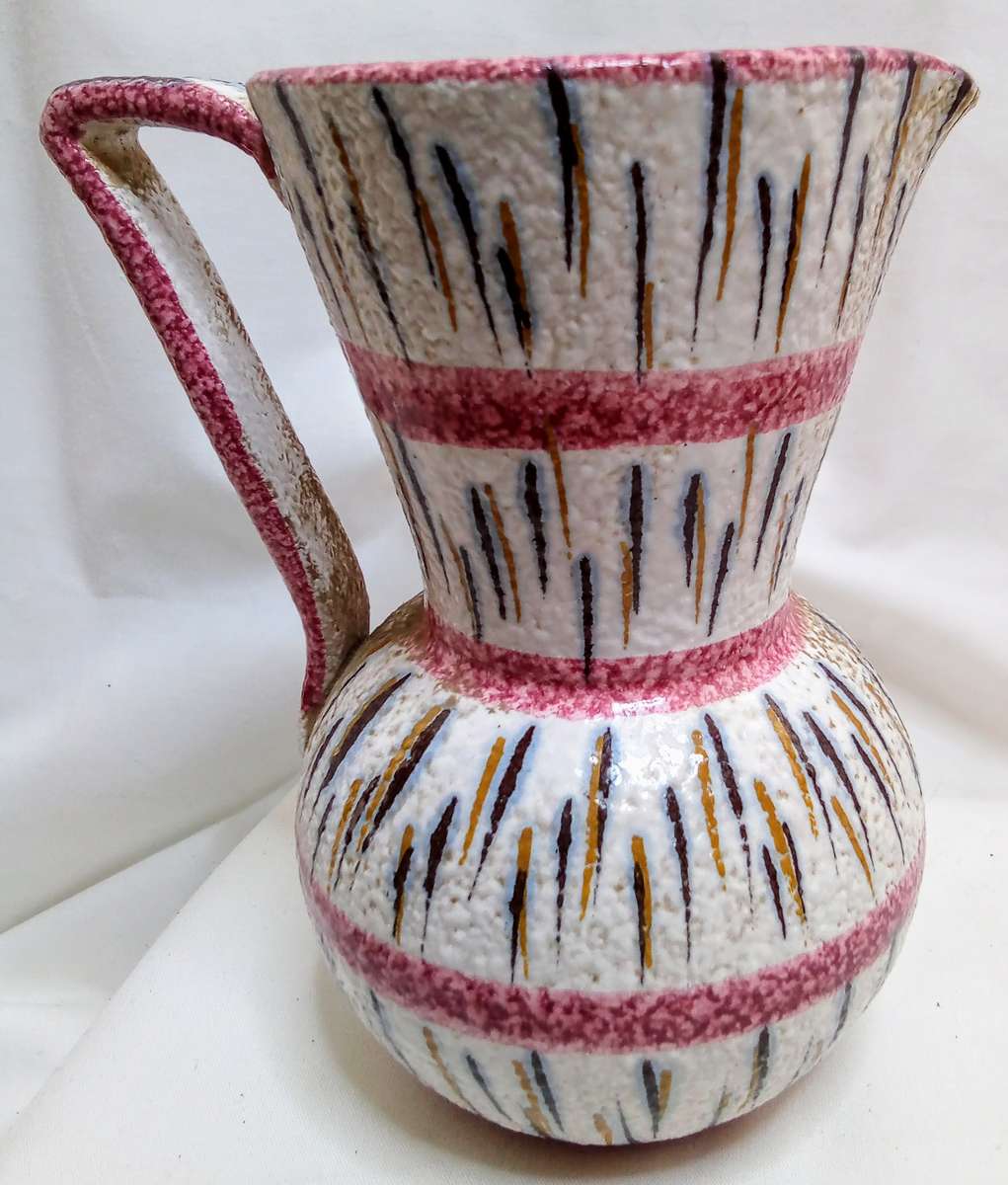 Charming vintage Italian pottery vase/jug