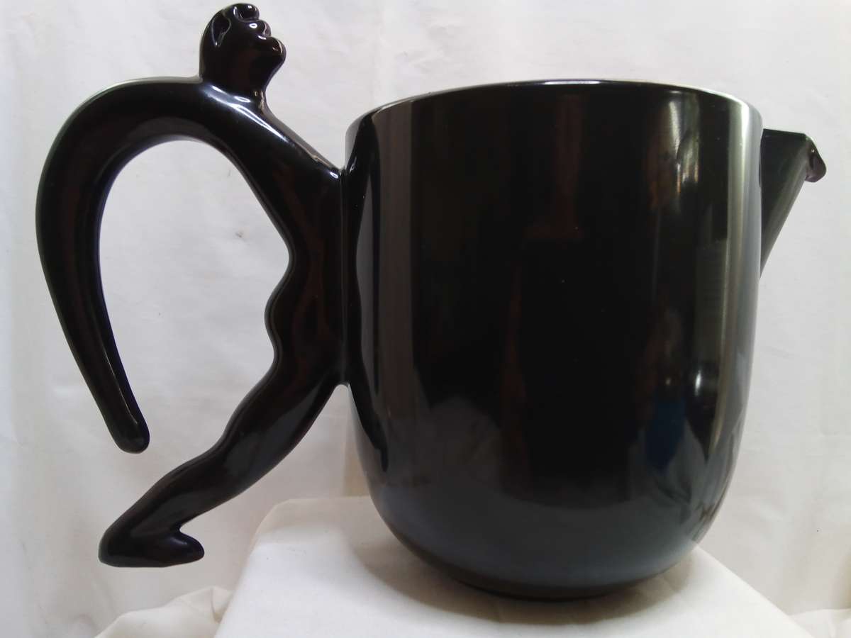 CARROL BOYES Ice Tea Jug in black plastic