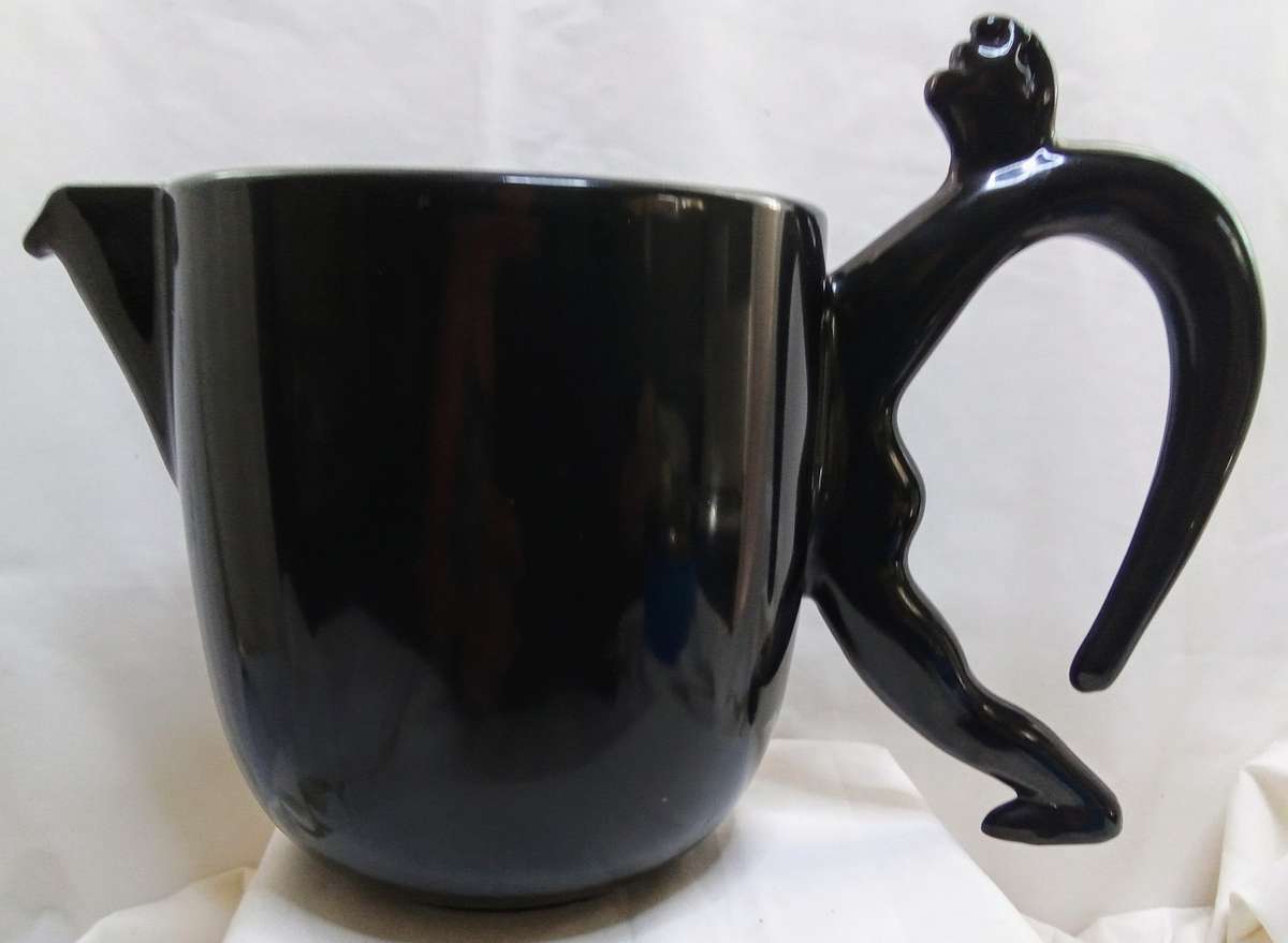 CARROL BOYES Ice Tea Jug in black plastic