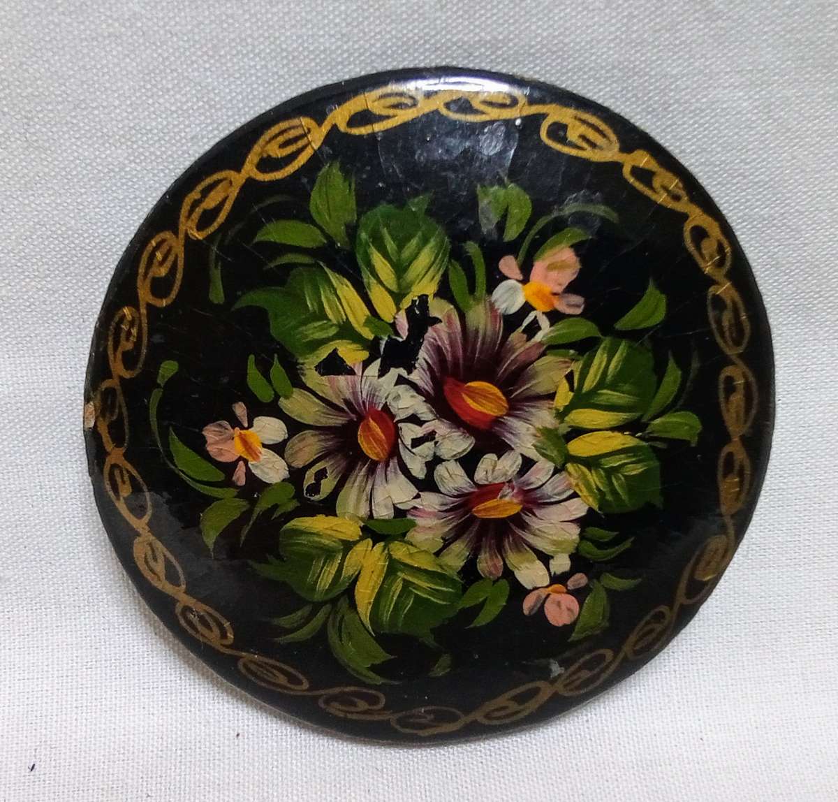 Very pretty vintage hand painted black floral Russian brooch pin - signed