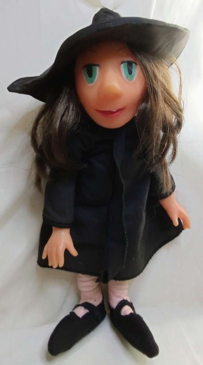 Beautiful "Liewe Heksie" doll in excellent condition