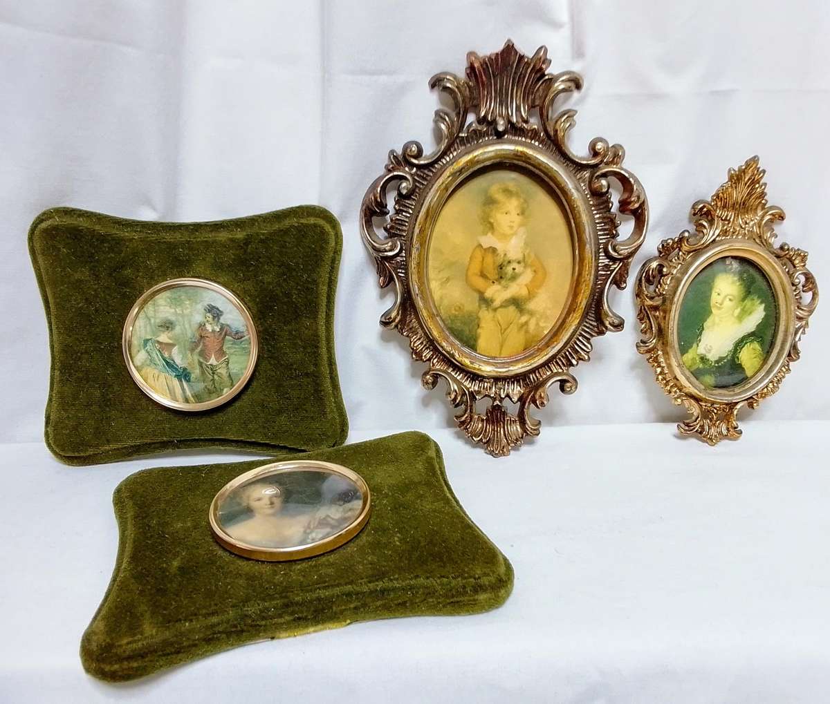 Four beautiful vintage framed pictures