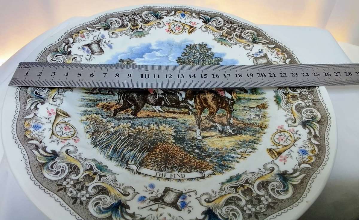 Set of 4 vintage decorative plates by Churchill - Hunting Scenes by J F Herring