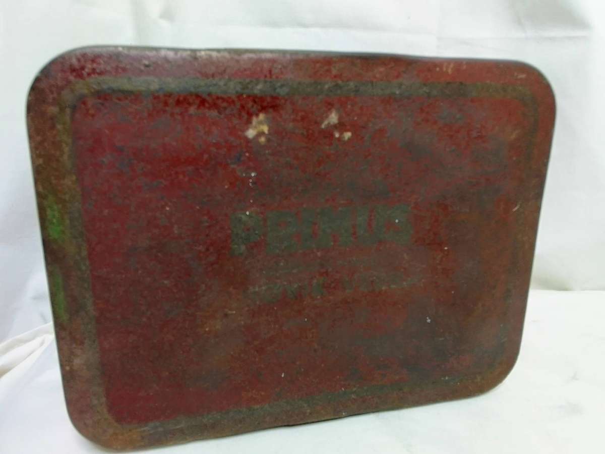 Vintage Primus camp stove in original tin