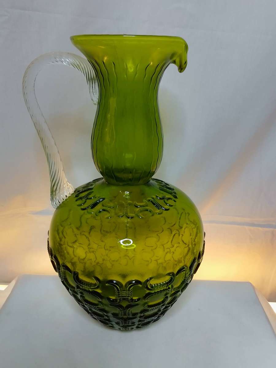 Magnificent Italian vintage Stevia green glass jug