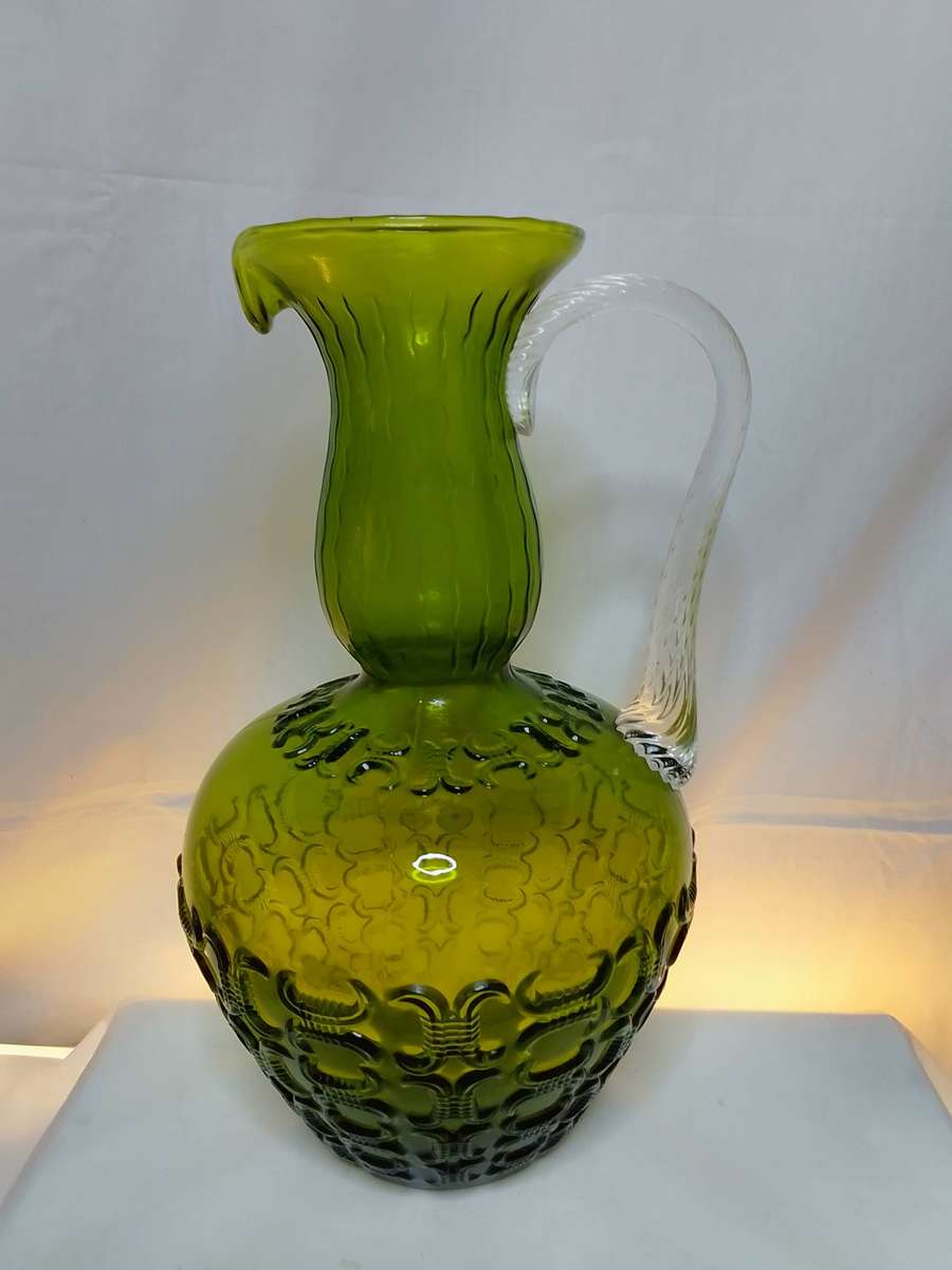 Magnificent Italian vintage Stevia green glass jug