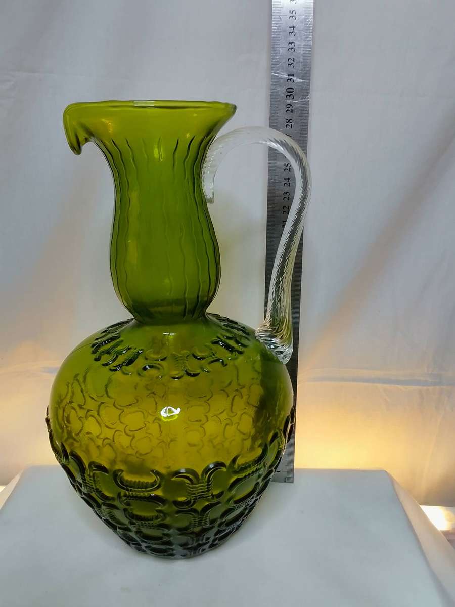 Magnificent Italian vintage Stevia green glass jug