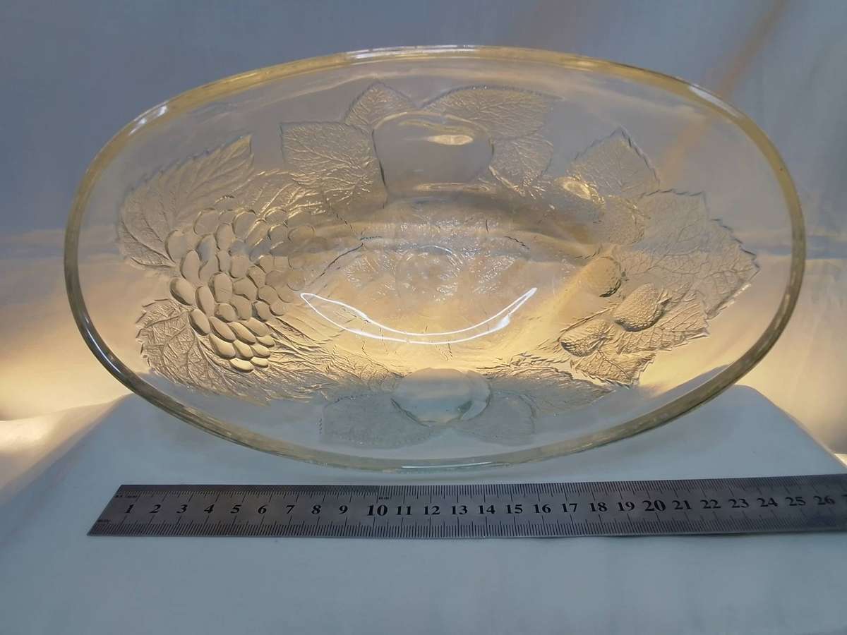 Lovely oval glass bowl - Made in Turkey