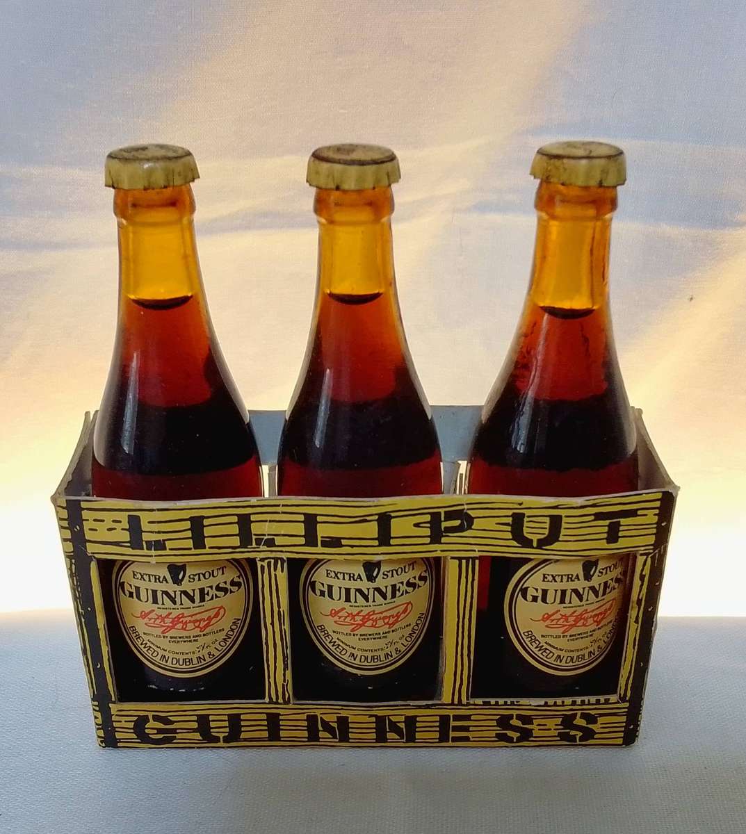 Lilliput Miniature Guinness Bottles Set c1950s-1960s