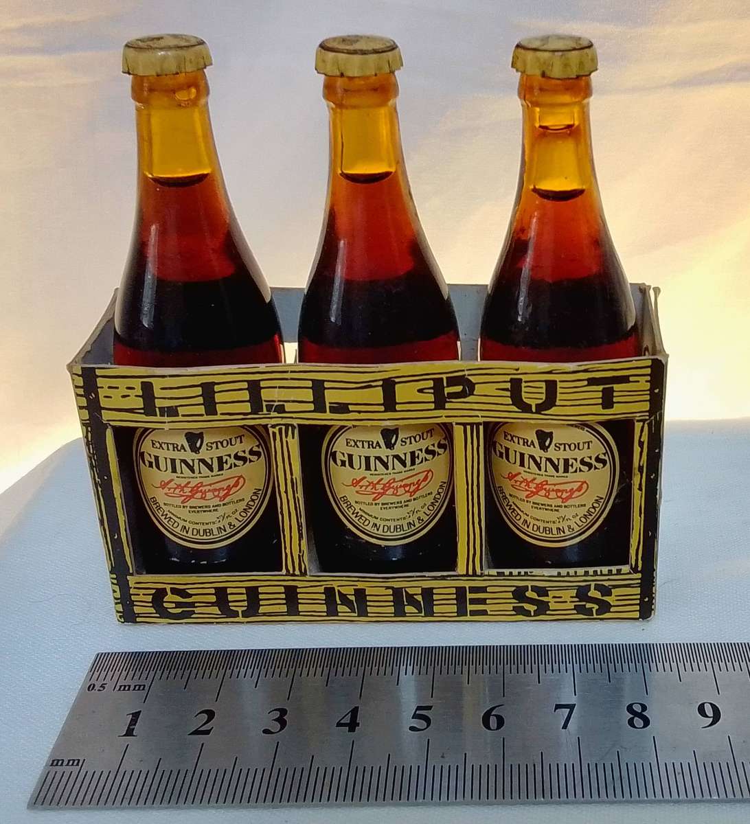 Lilliput Miniature Guinness Bottles Set c1950s-1960s