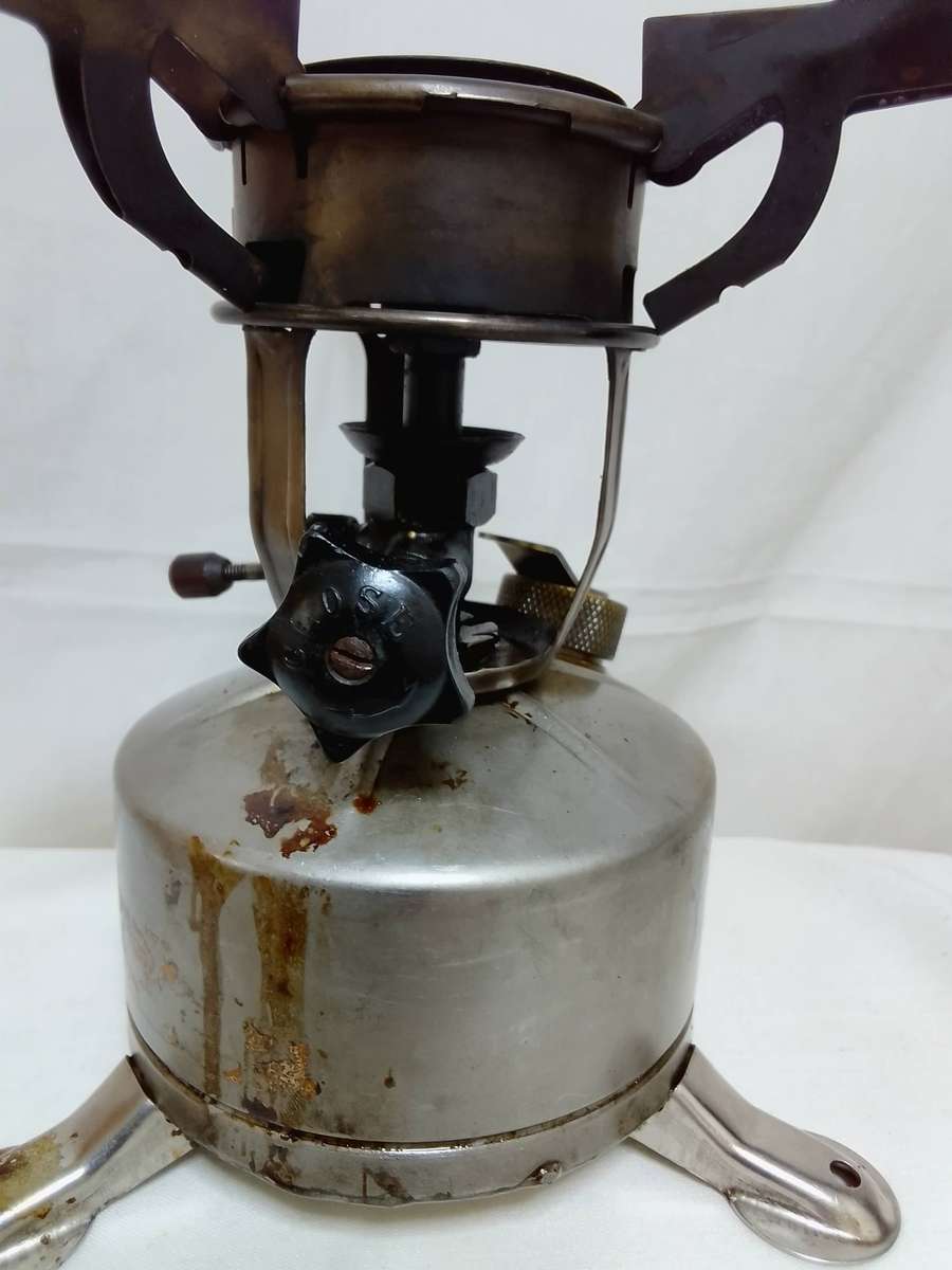 WW2 M-1942 army stove Coleman - Hen's tooth!