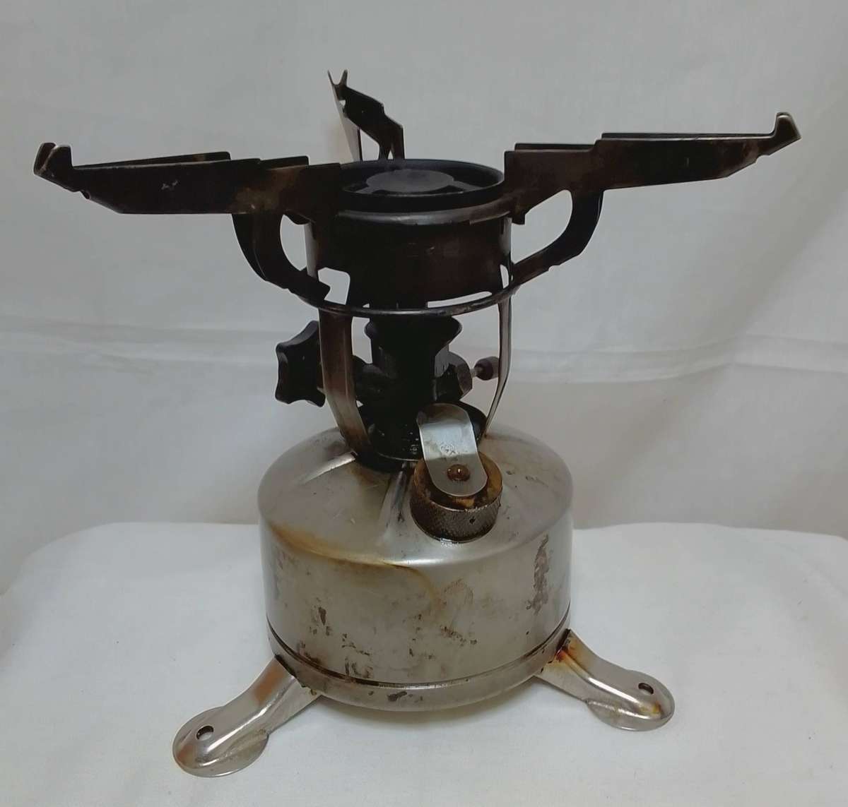 WW2 M-1942 army stove Coleman - Hen's tooth!