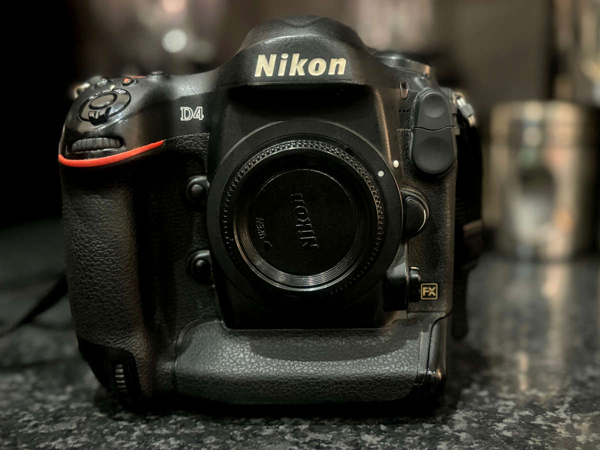 Nikon D4 Full Frame Camera Body (Please Read). Worth R12500.00!!!