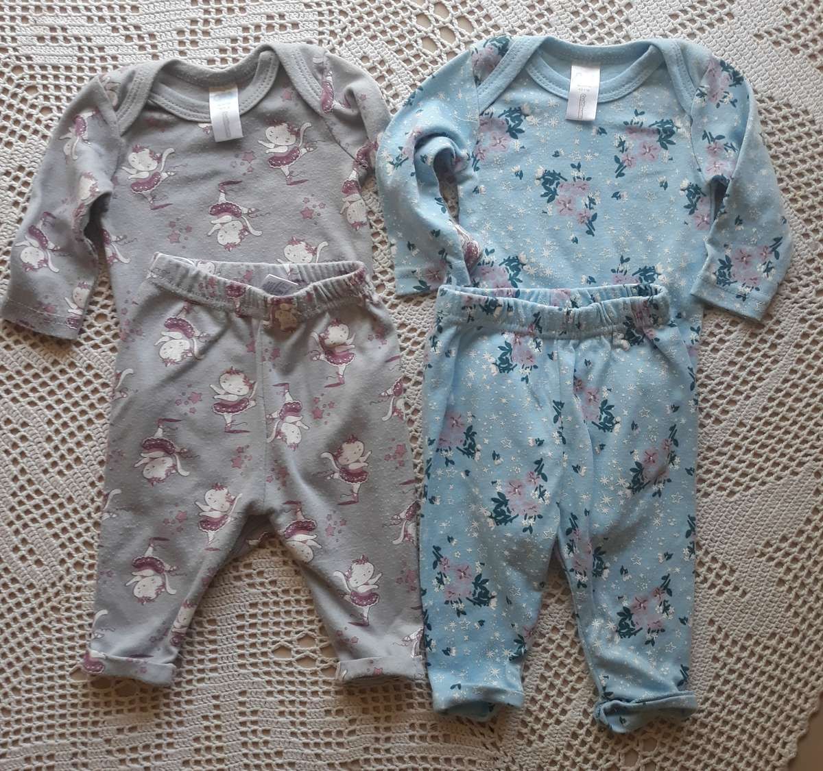 Baby girl clothes 0 - 3 months