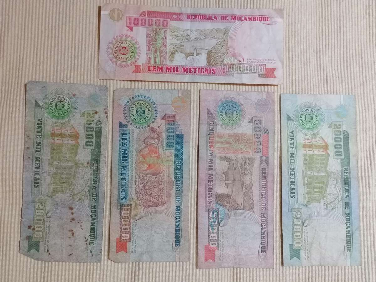 Mozambique Meticais 1990's