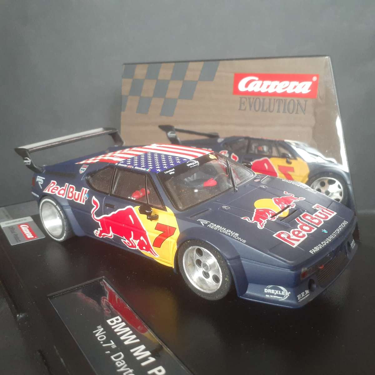 Carrera Evolution 27604 BMW M1 Procar Red Bull Boxed