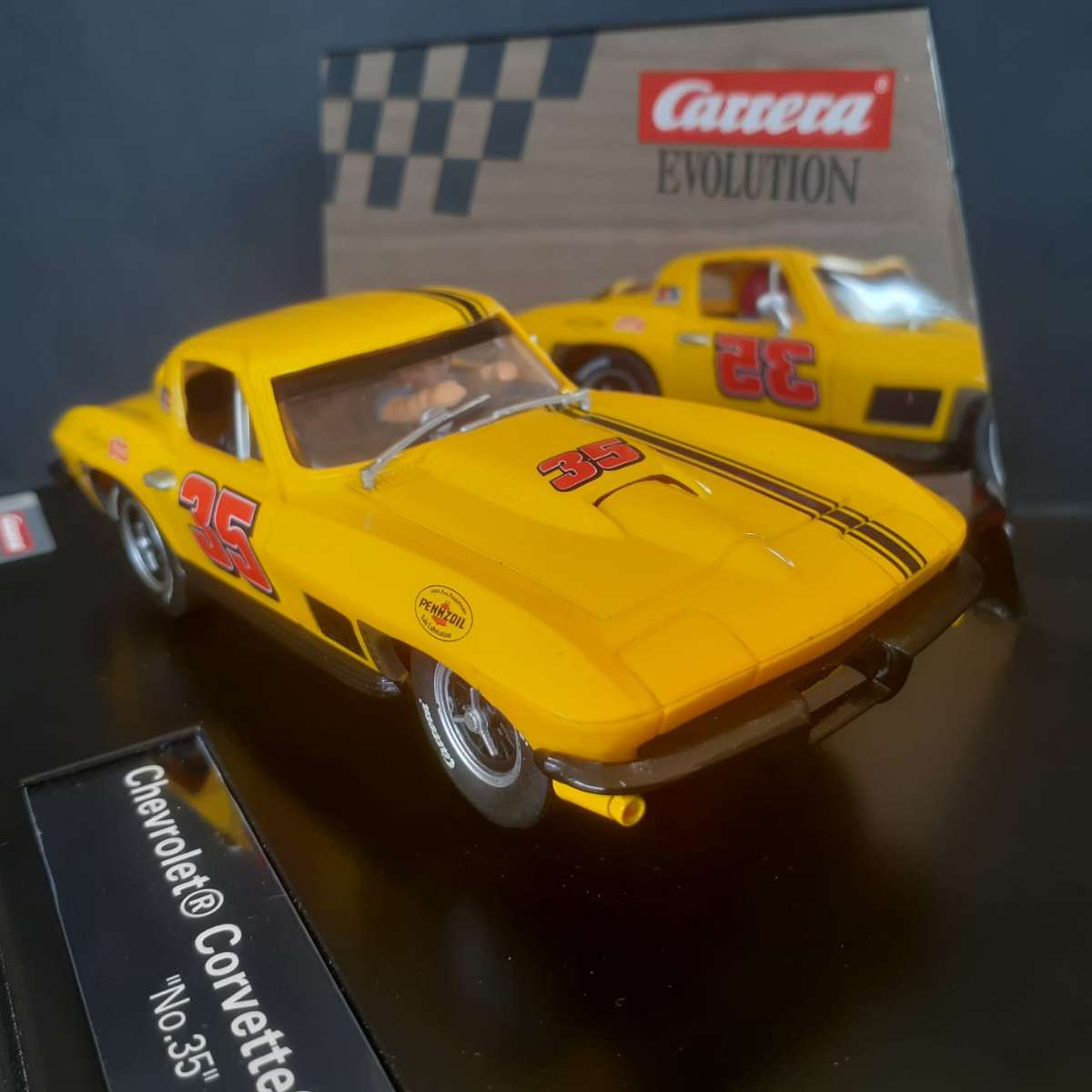 Carrera Evolution 27615 Chevrolet Corvette Sting Ray Boxed