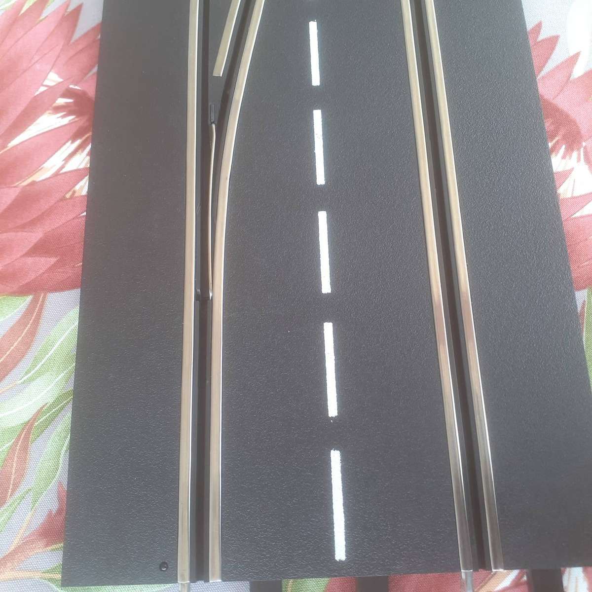 1 x Carrera Digital Lane Changer Set