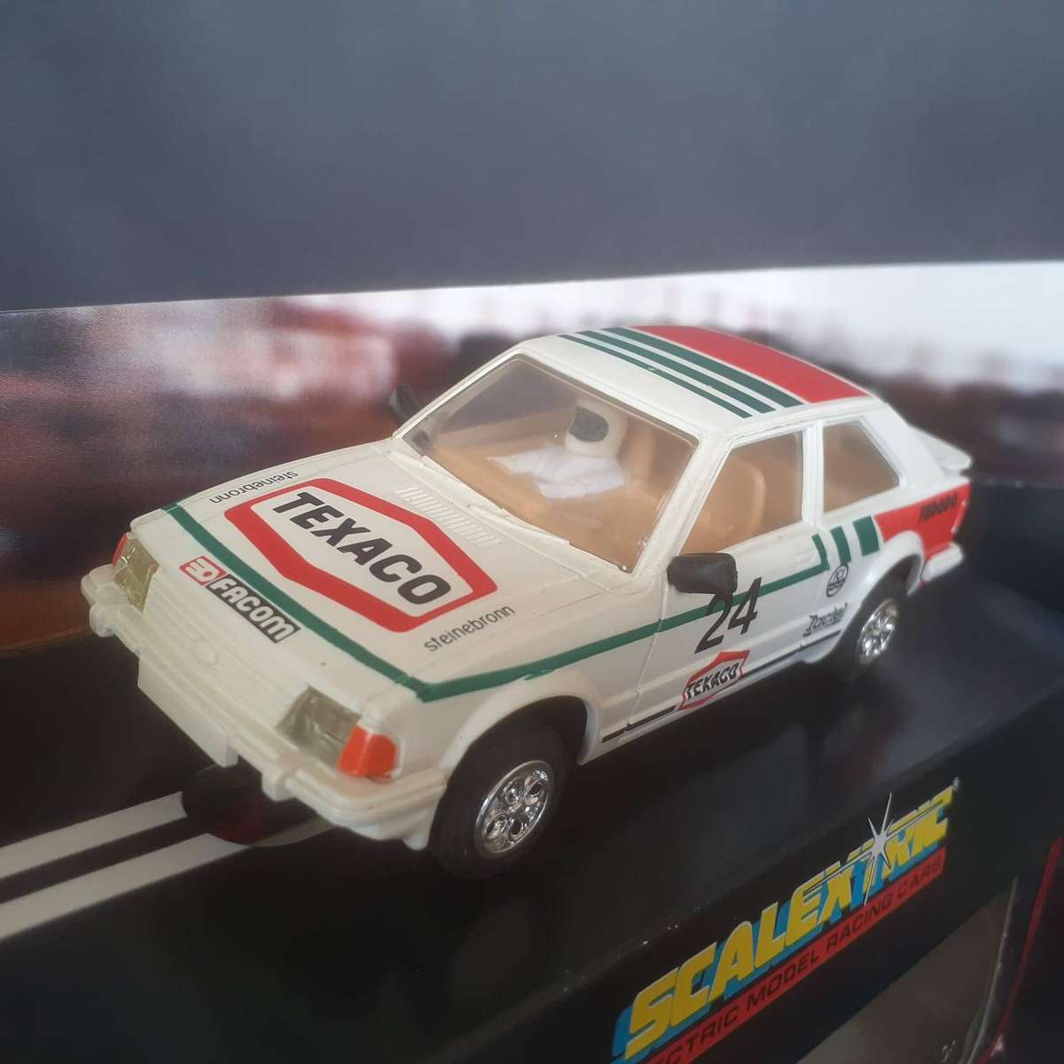 Scalextric C441 Ford Escort XR3i Texaco Boxed