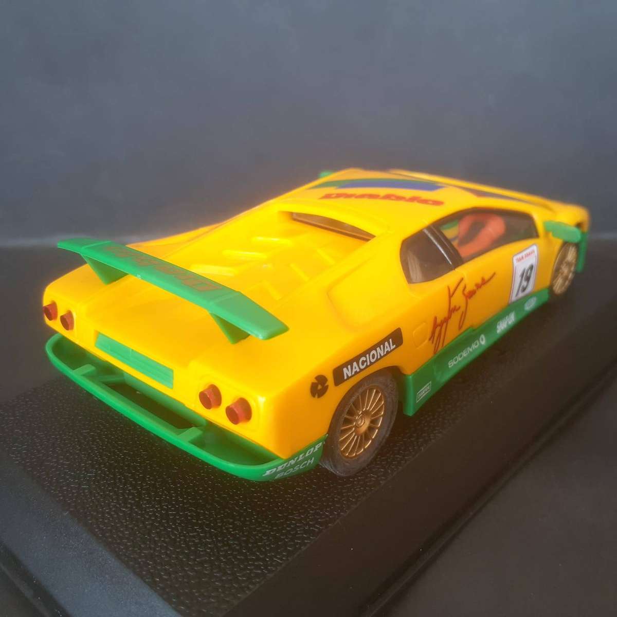 Scalextric F2224 Ayrton Senna Diablo Mint Boxed