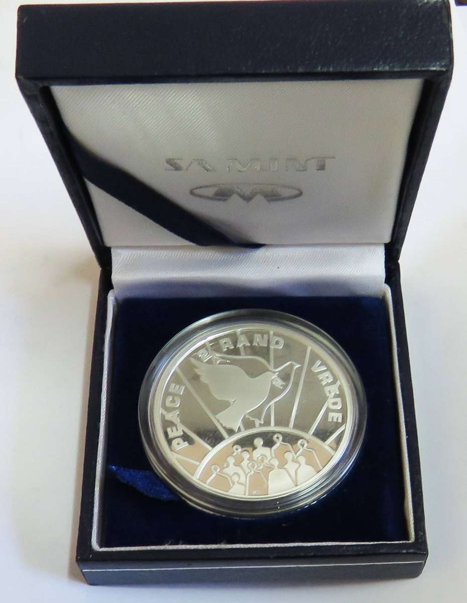 1993 1 Ounce  Silver Proof  R2 PEACE in SAM BOX 33.62 Grams 925 silver