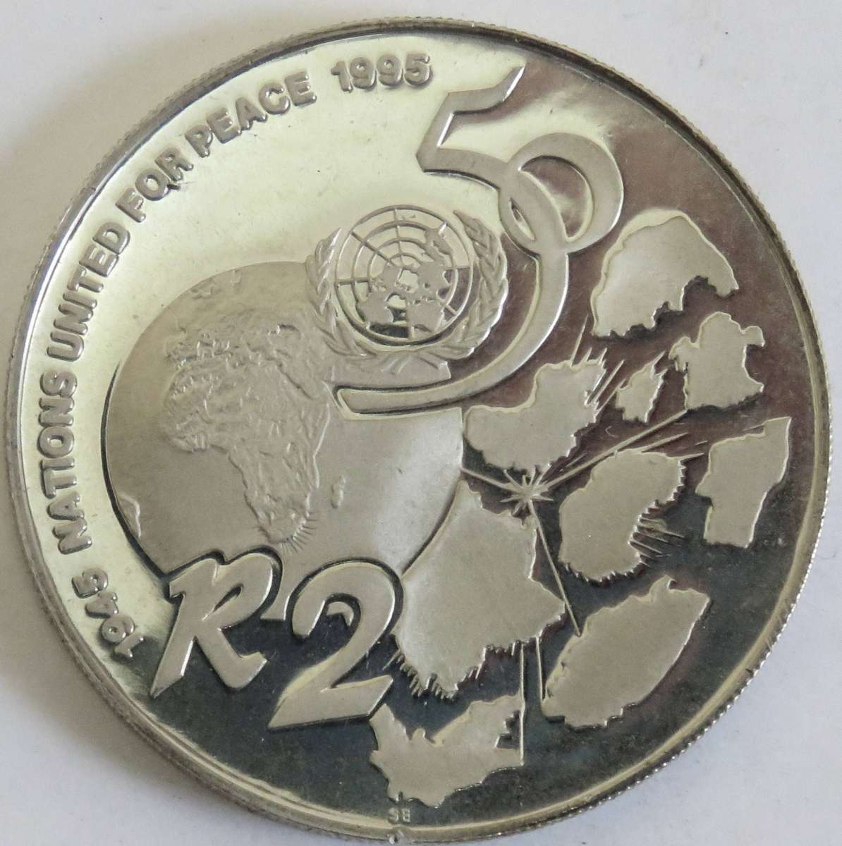 1995 UNITED NATIONS FOR PEACE   1 Ounce  Proof  Silver R2 in plastic capsule