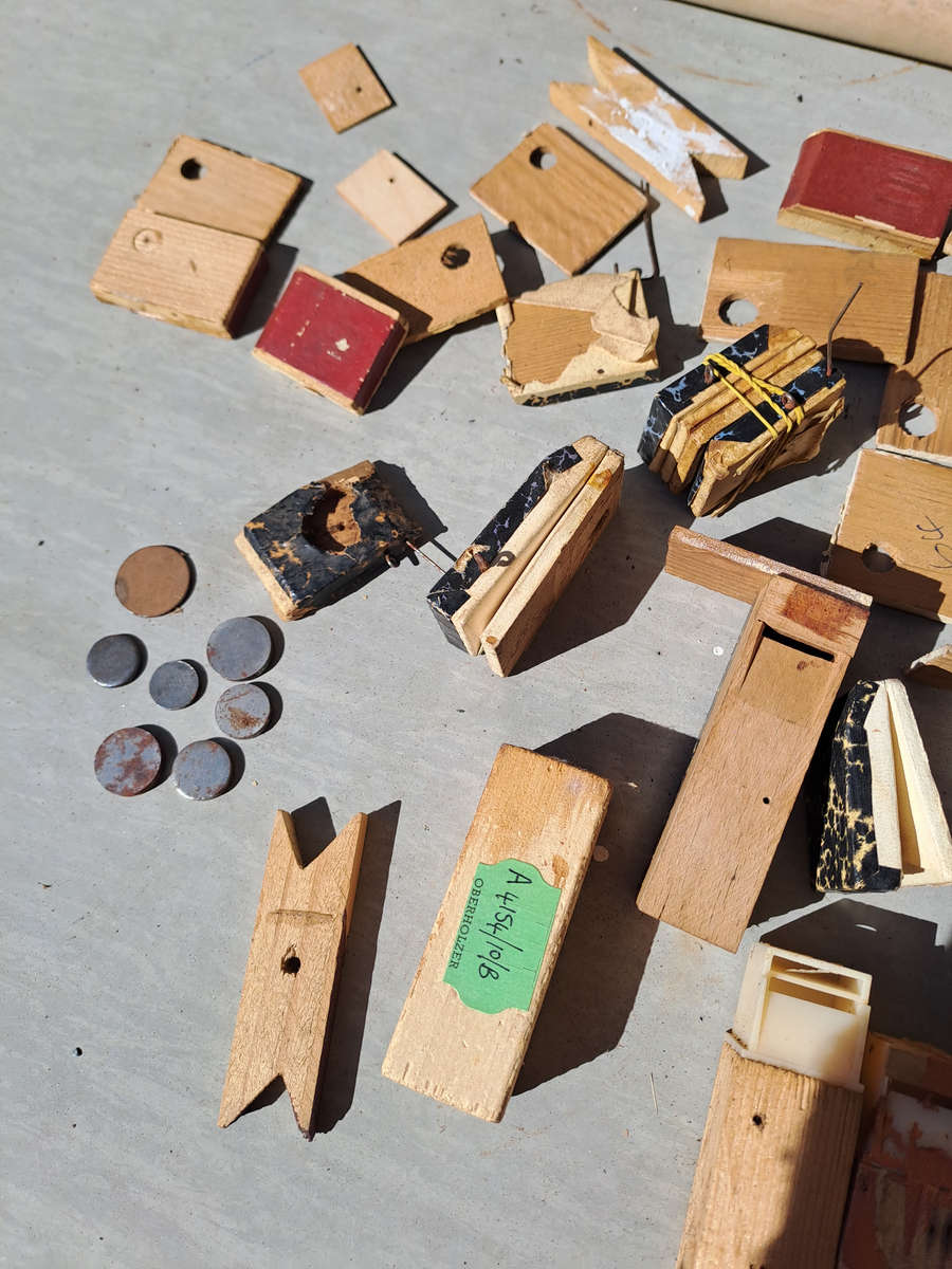 Job lot Cuckoo clock whistles and bellows for spares or repairs