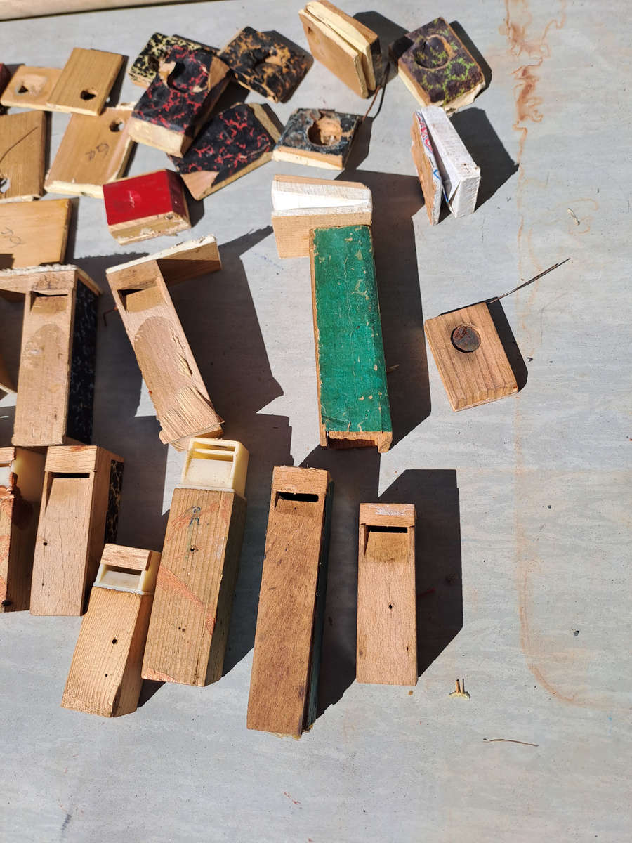 Job lot Cuckoo clock whistles and bellows for spares or repairs