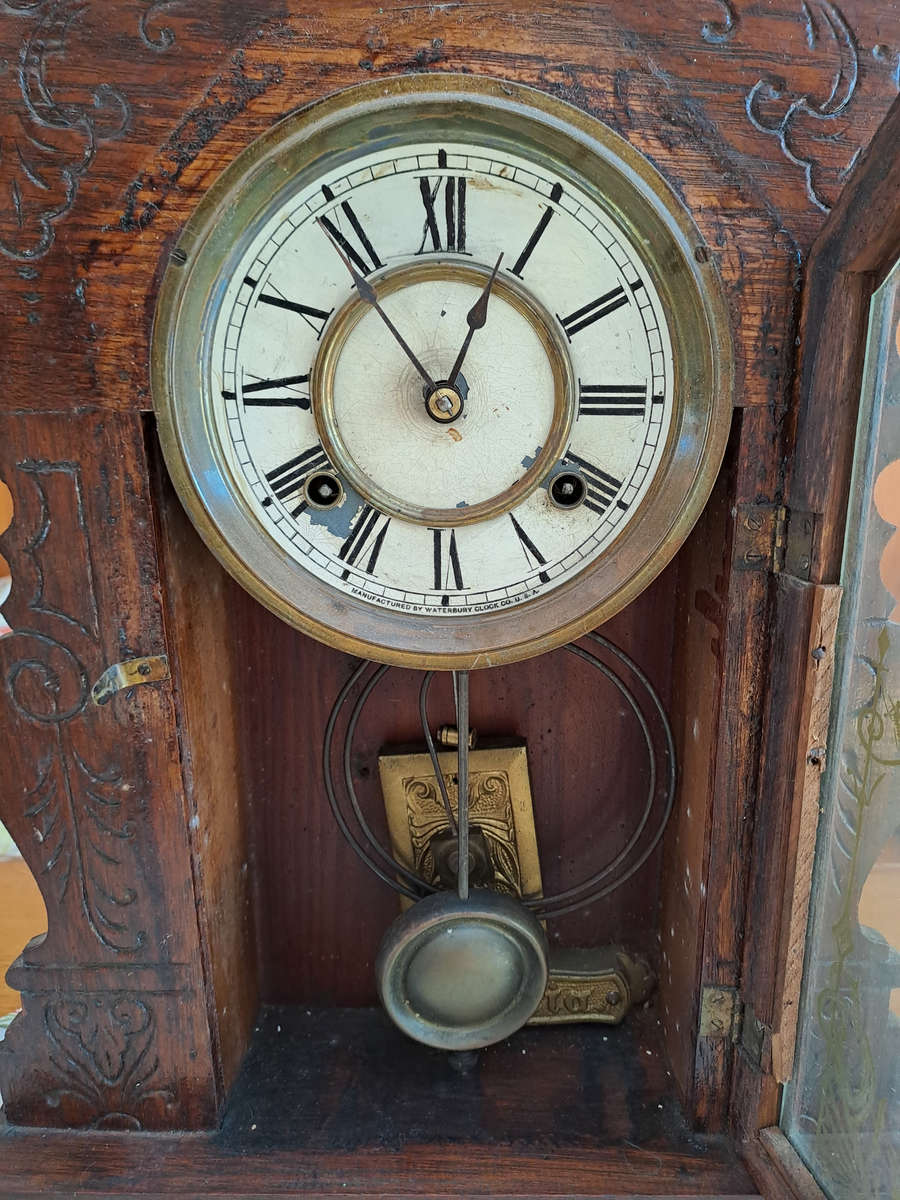 Vintage Ginger bread clock working Waterbury clock co USA